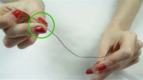 How to Knot an Embroidery Needle: A Comprehensive Guide with Discussions